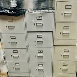 🔥 Office Storage Sale! 6 Metal Cabinets – Only $45Each! 🔥