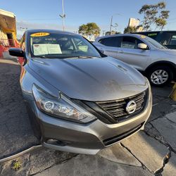 2018 Nissan Altima SR