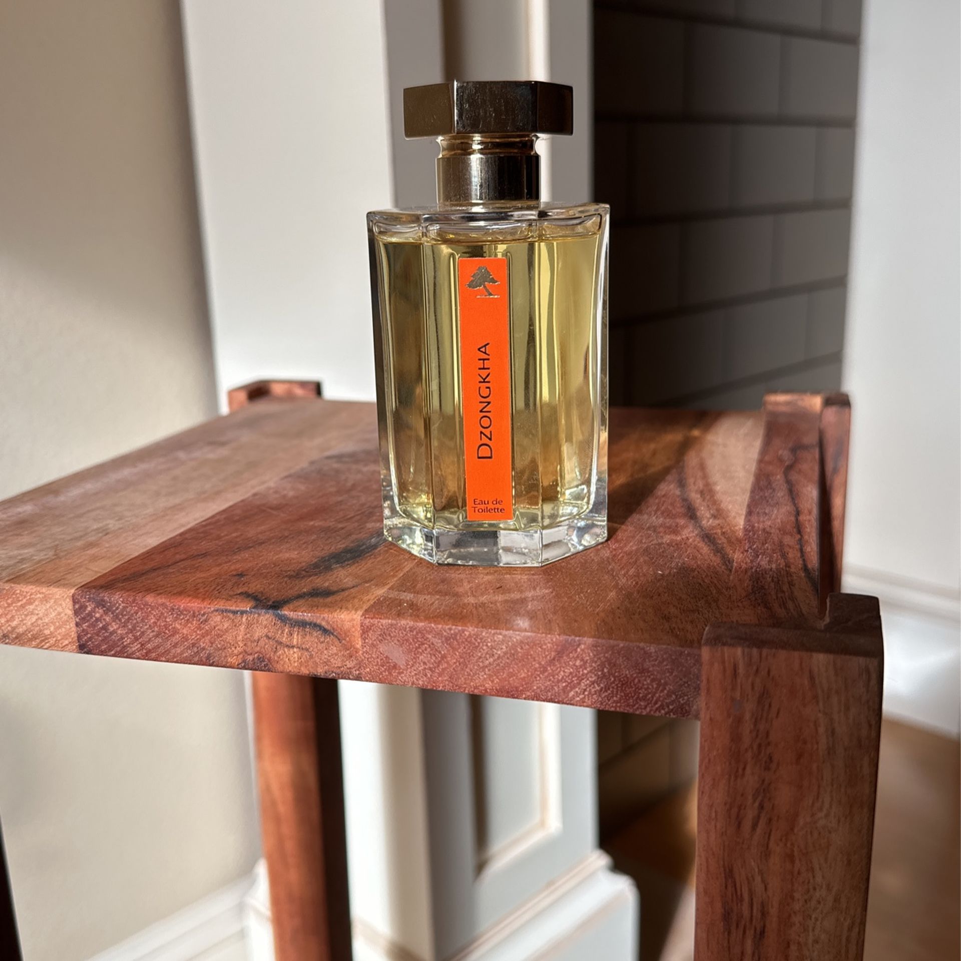 L'Artisan Parfumeur Dzongkha Eau De Toilette 100 Ml