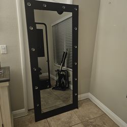 Black tall floor vanity mirror with lights