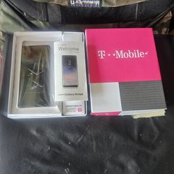 Galaxy NOTE 8 cell Phone NEW never Used 