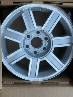 Escalade 18” Wheels OEM Style 6x139.7 Brand New