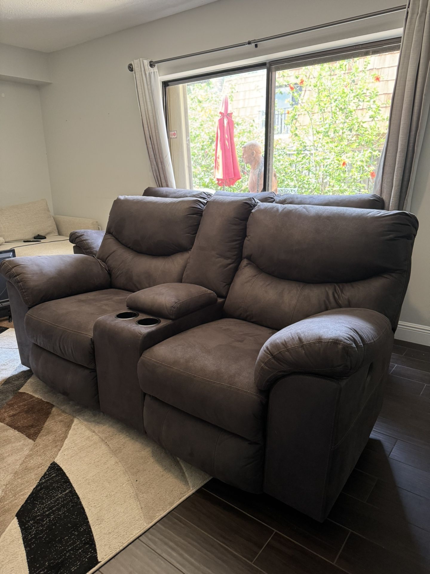 Boxberg Reclining Loveseat Sofa With Console