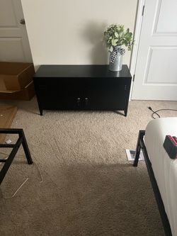 Locker table