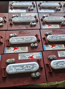 From the Trojan brand, new battery of 6volt-210AH, 1 year warranty
