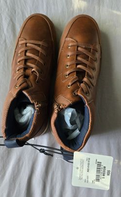 Boys Shoes  Size 5 Youth Available New