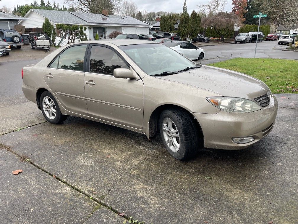 2004 Toyota Camry