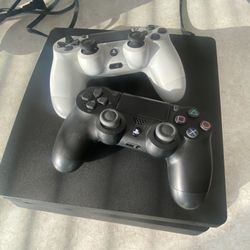 PS4 & Wireless Controllers 