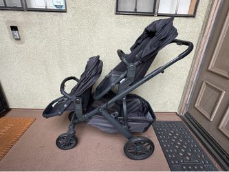 Uppa Baby vista double stroller with rumble seat