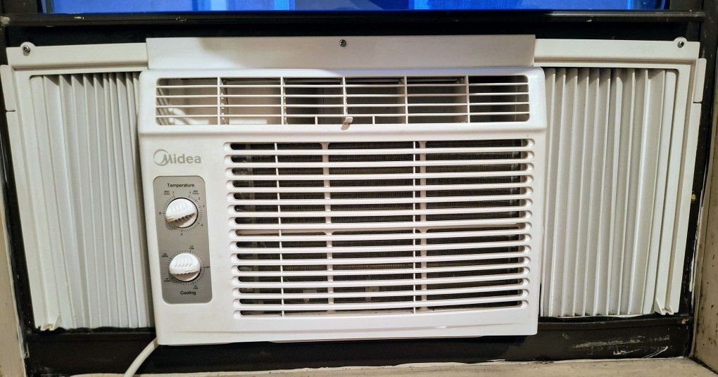 Air Conditioner