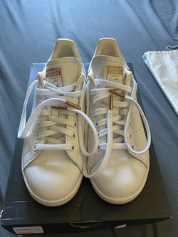 Size 6.5 Women’s Stan Smith Light Blue With Rose Gold Pick Up And Cash Only 