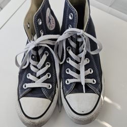 Women CONVERSE shoes Size 7