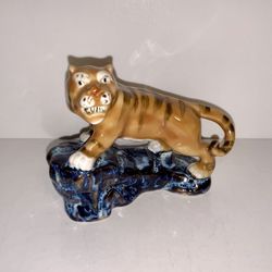 Vtg 4.4" China Yixing Zisha Pottery Glaze Feng Shui Wealth Lucky Tiger Statue