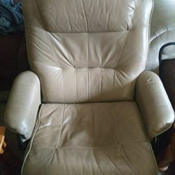 Leather recliner chair