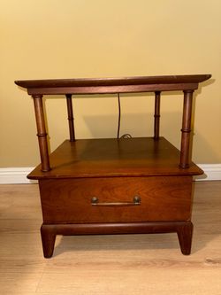 Mid 20th Century Heritage Henredon Mid Century Nightstand