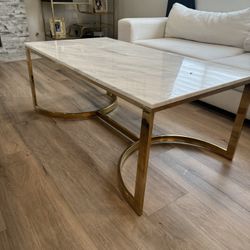 Bernhardt Coffee Table And Side Table 