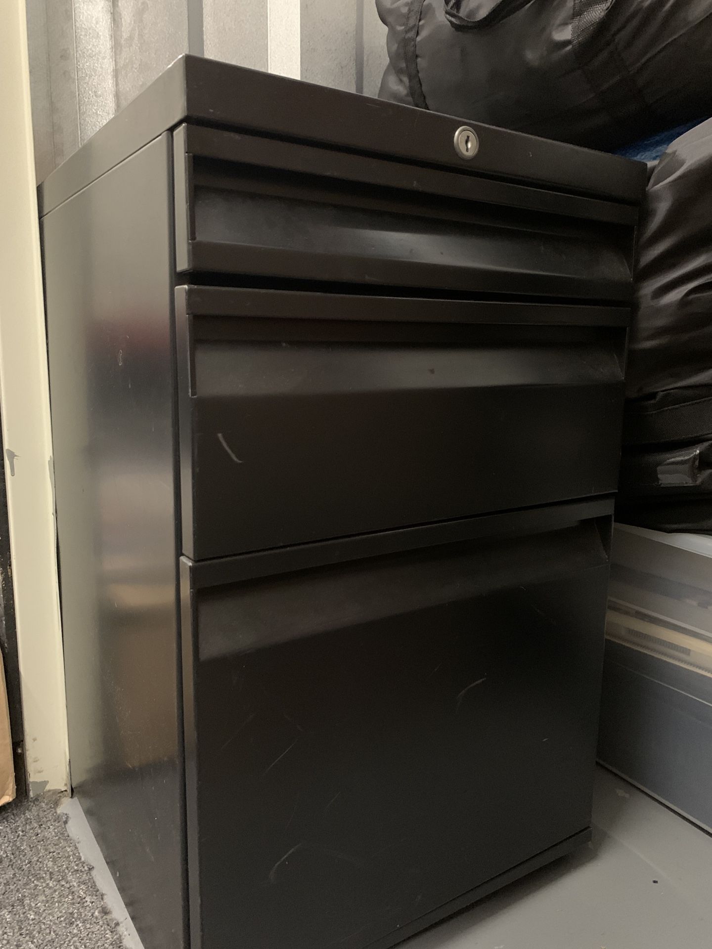 Black 3 Drawer Rolling Metal File Cabinet 