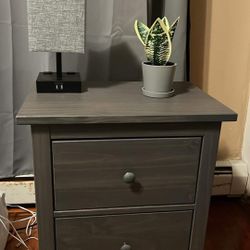 Nightstand | Mesita De Noche