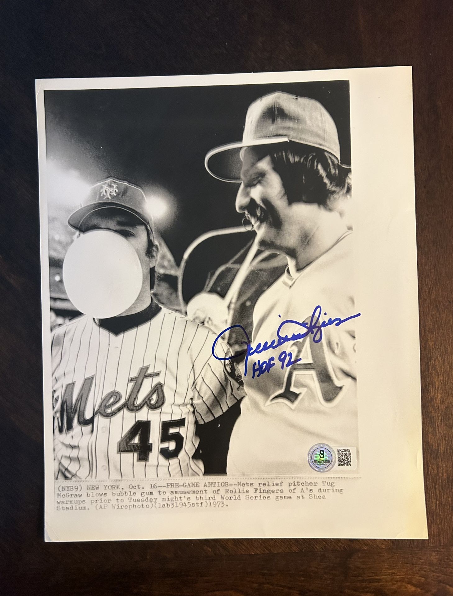 Rare, Vintage R. Fingers AP Wire Photo signed.Negotiable