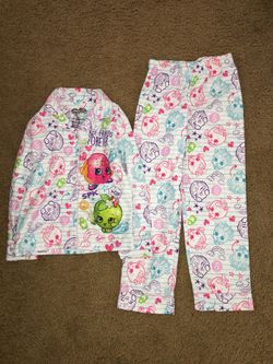 Girls Shopkins Pajamas Size Medium 7/8