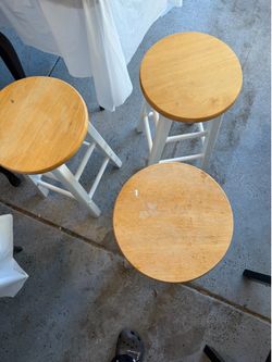 Set of 3 Wooden Bar Stools (White Frame)