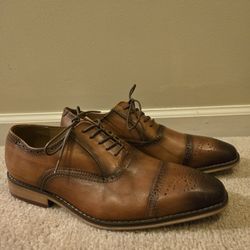 $10 Casual / Dress Shoes ( Men)