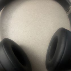 Beats Solo 4s Matte Black