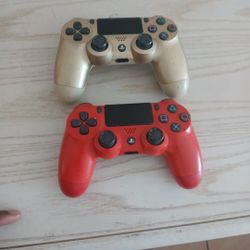 Play Station Controlers 