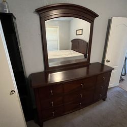 Solid Wood Queen Bedroom Set