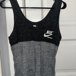 Women’s Nike Tank Top Size S