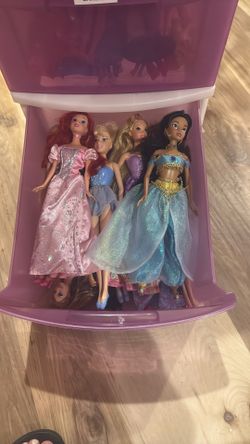 Barbies, Barbie Clothes And Accessories 