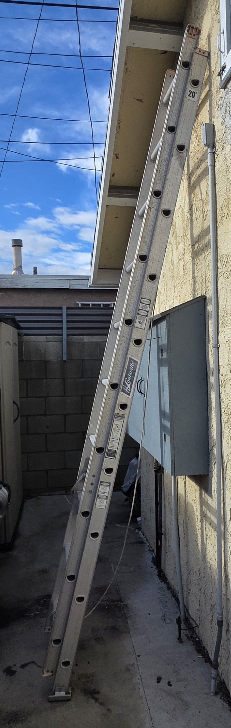 20 ft Louisville ladder