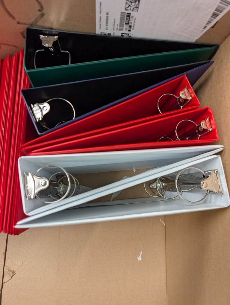 Tons Of 1 Inch - 4 Inch Binders!