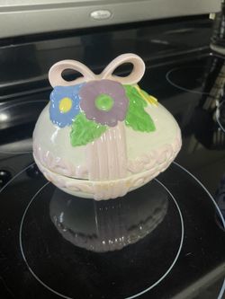 Vintage Continental Ceramic Easter Egg Bowl