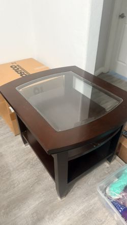 FREE - Side Table Espresso Brown