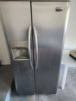 Frigidaire french door fridge