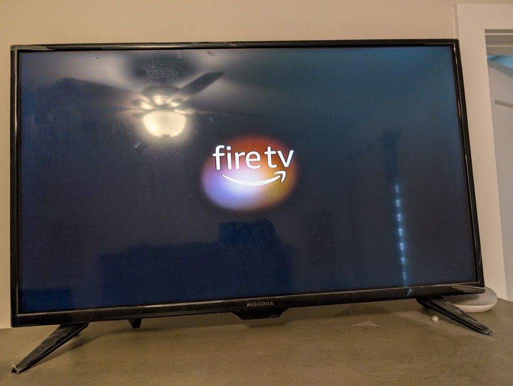 32 Inch TV for Sale