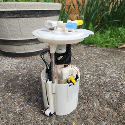 2006 nissan altima 2.5 gas tank pump