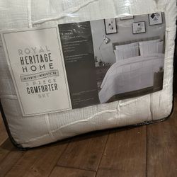 Queen Comforter Set 