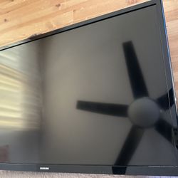Samsung 32 Inch HD TV