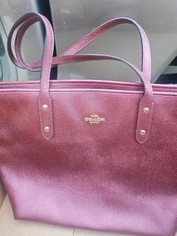 Coach Tote Bag in Metallic Burgundy