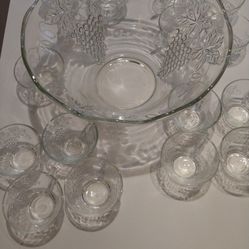 Vintage Anchor Hocking Clear Grape 18 Piece 6 Quart Punch Set, Grape Cluster Puncl Bowl Set