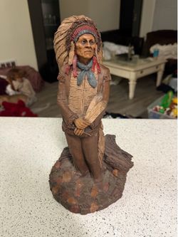 VTG Tom Clark Gnome Chief Hollow Horn Bear Resin Signed Native American Figurine