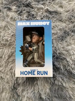 Max Muncy bobble head