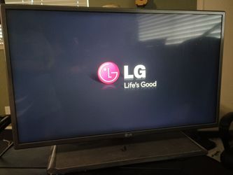 LG 32 INCH TV - MODEL 32LY560H