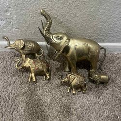 Antiques elephants