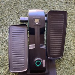 Cubii Under Desk Elliptical - Great Condition