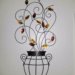 Metal home accent decor 