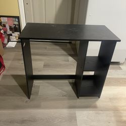 Small Desk With Chair