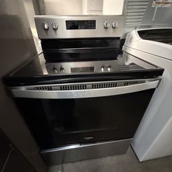Whirlpool electric stove 30”